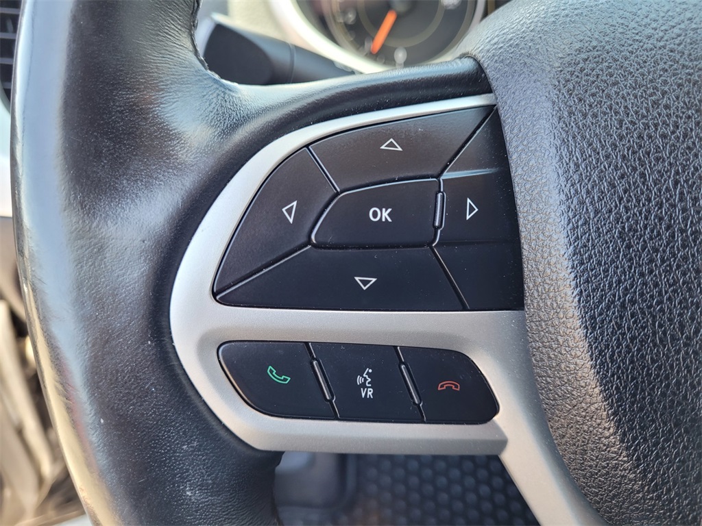 Vehicle image 16 of 24