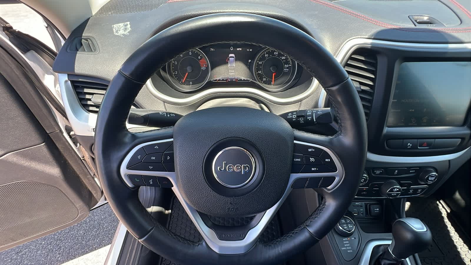 Vehicle image 29 of 30
