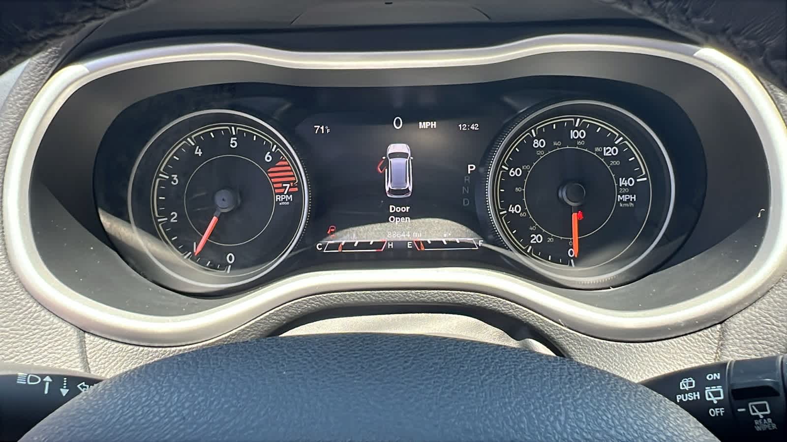 Vehicle image 16 of 30