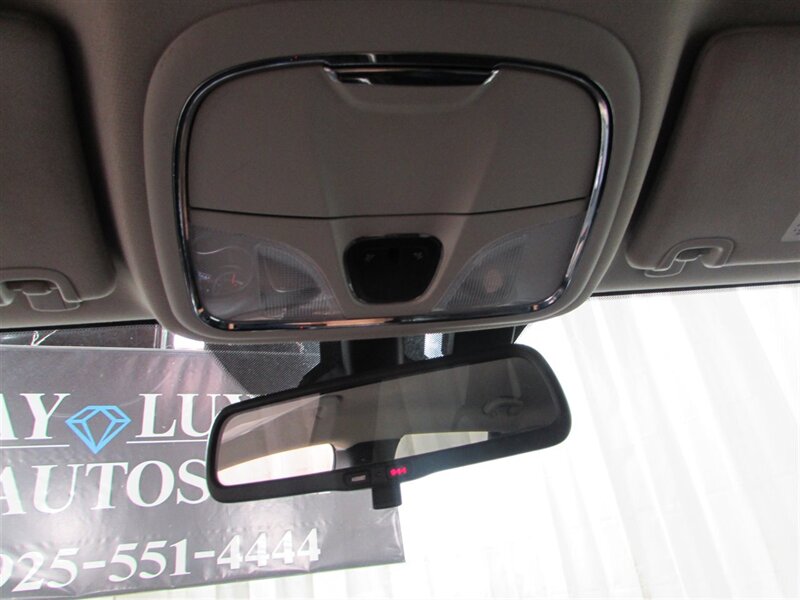 Vehicle image 27 of 29