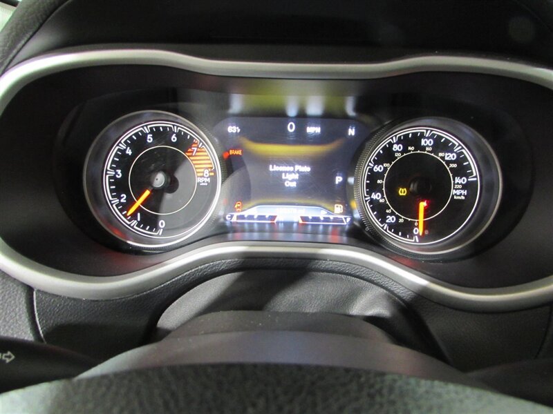 Vehicle image 26 of 29