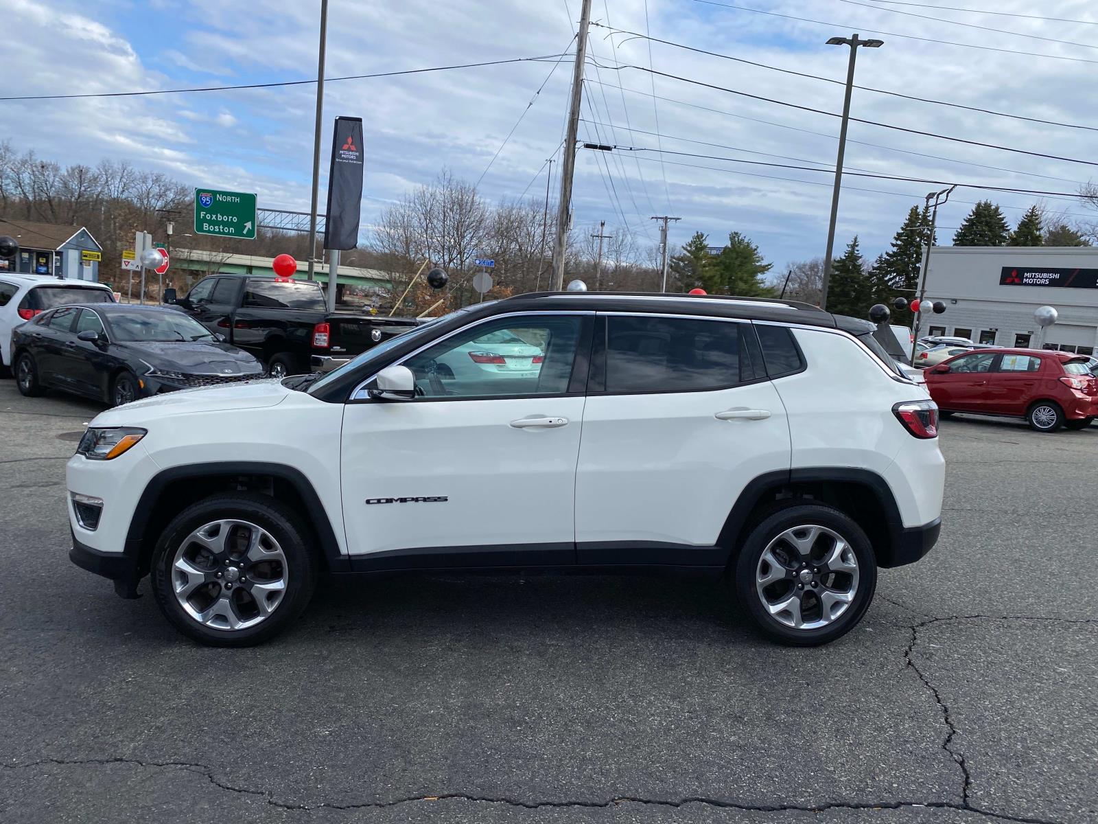 Vehicle image 7 of 29