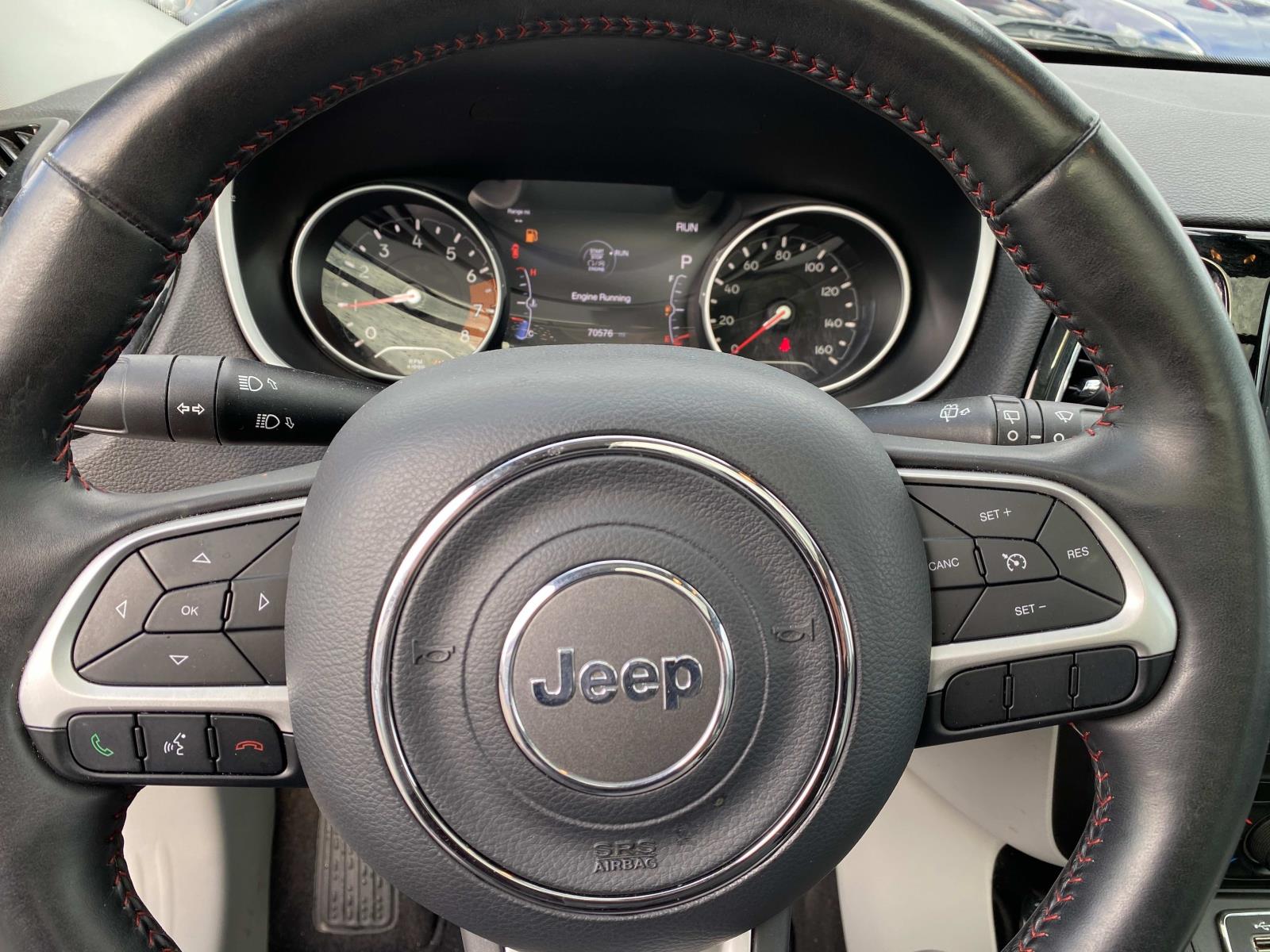 Vehicle image 17 of 29