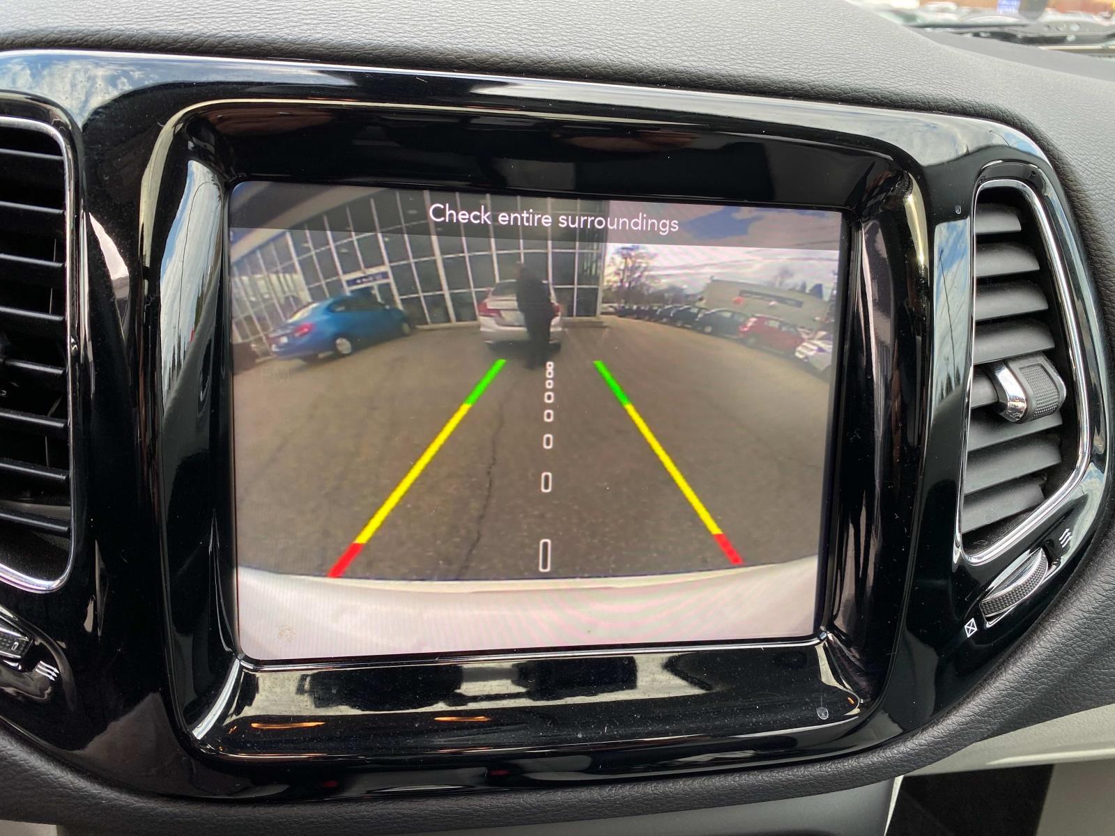 Vehicle image 14 of 29