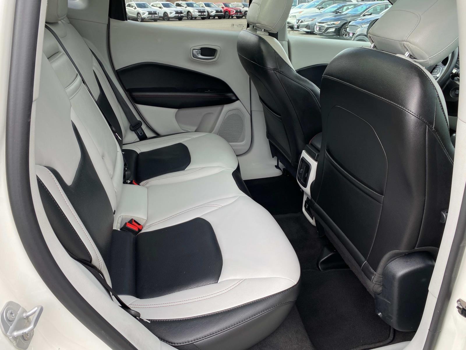 Vehicle image 24 of 29