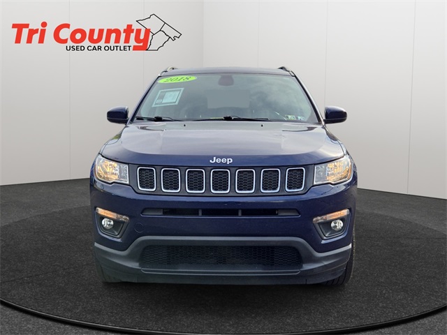 2018 Jeep Compass Latitude Image 2 of 26