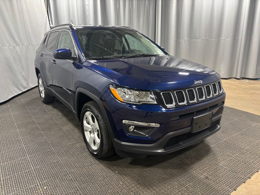 Vehicle image 3 of 33