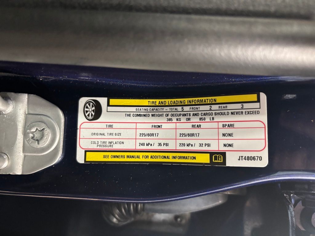 Vehicle image 26 of 33