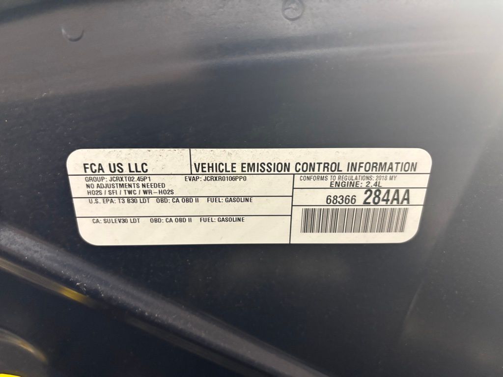 Vehicle image 25 of 33