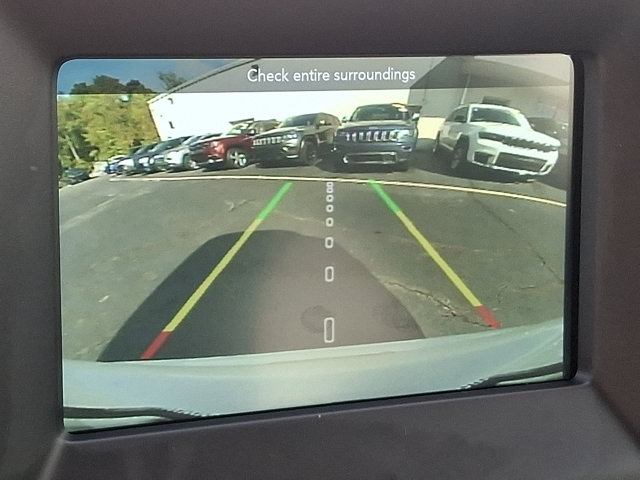 2018 Jeep Compass Latitude Image 15 of 30