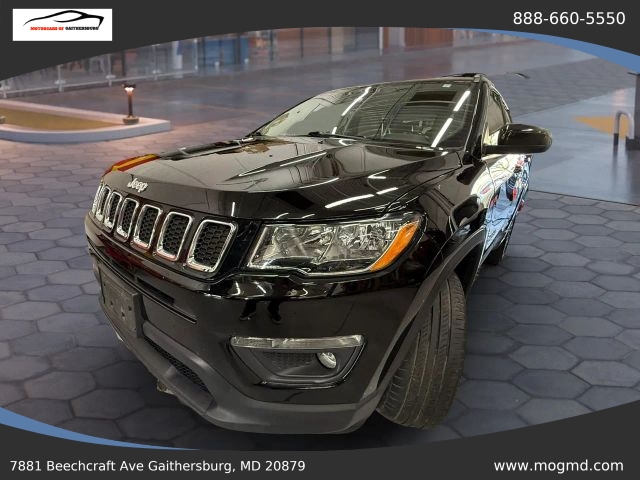 2018 Jeep Compass Latitude Image 2 of 18
