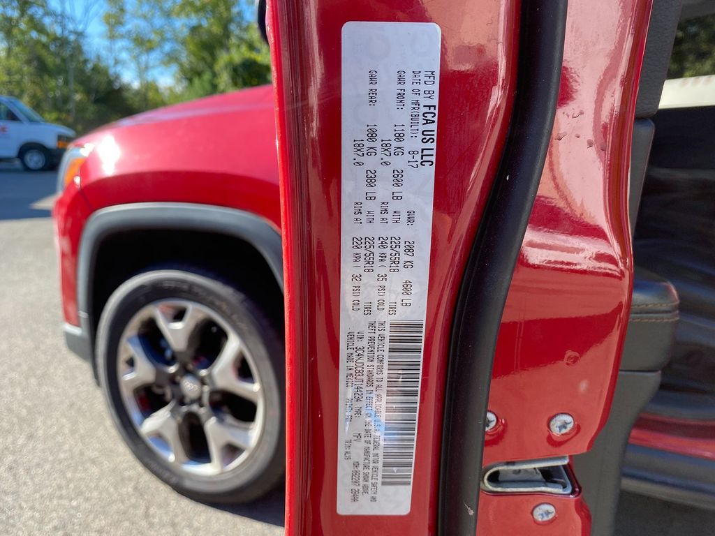 2018 Jeep Compass Limited Image 11 of 12