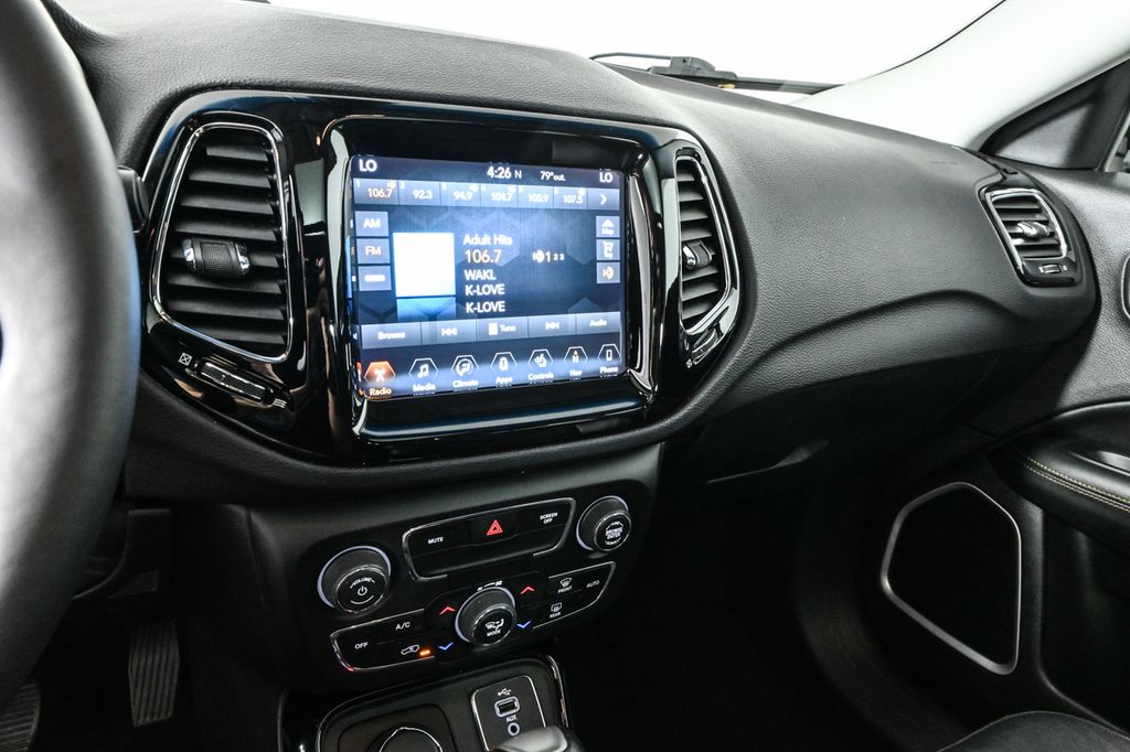 2018 Jeep Compass Limited Image 26 of 38