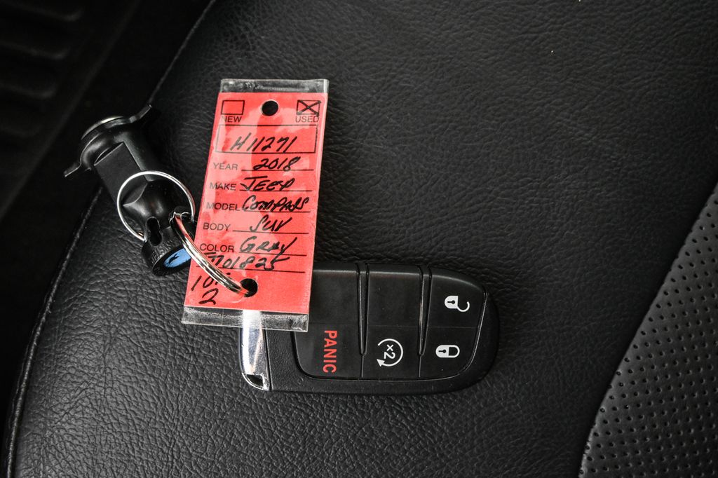 2018 Jeep Compass Limited Image 32 of 38