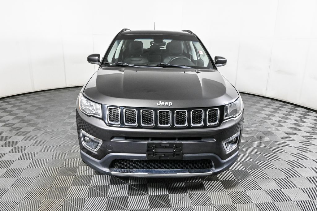 2018 Jeep Compass Limited Image 2 of 38