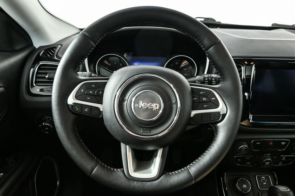 2018 Jeep Compass Limited Image 23 of 38