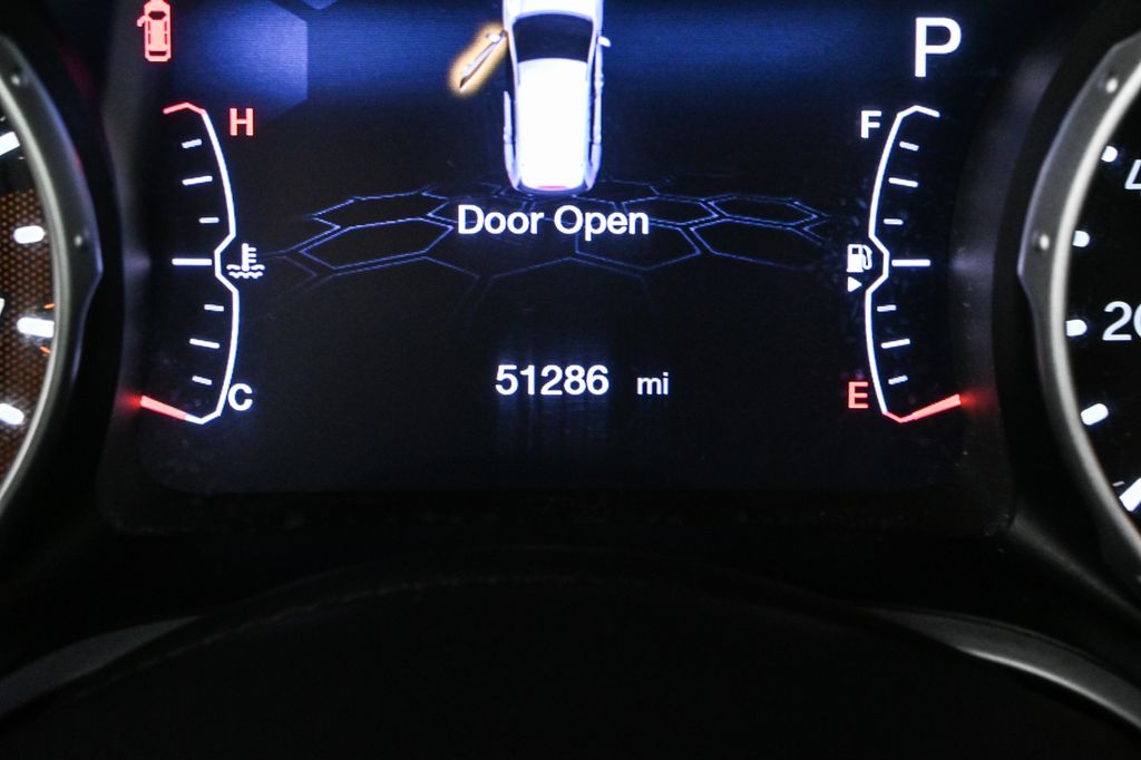 2018 Jeep Compass Limited Image 24 of 38