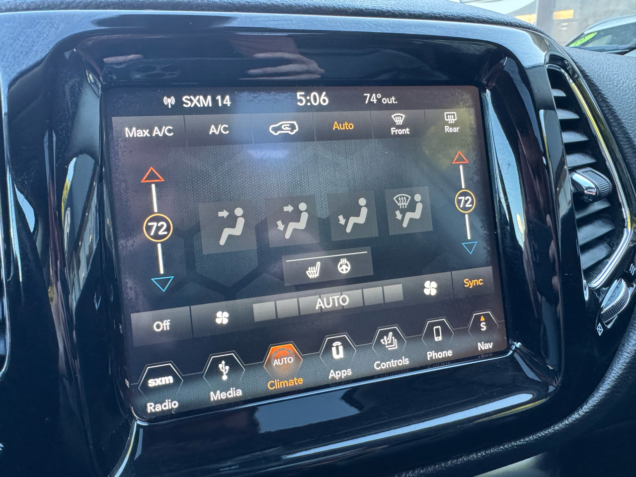 2018 Jeep Compass Limited Image 37 of 59