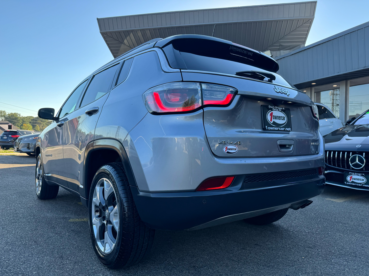 2018 Jeep Compass Limited Image 10 of 59