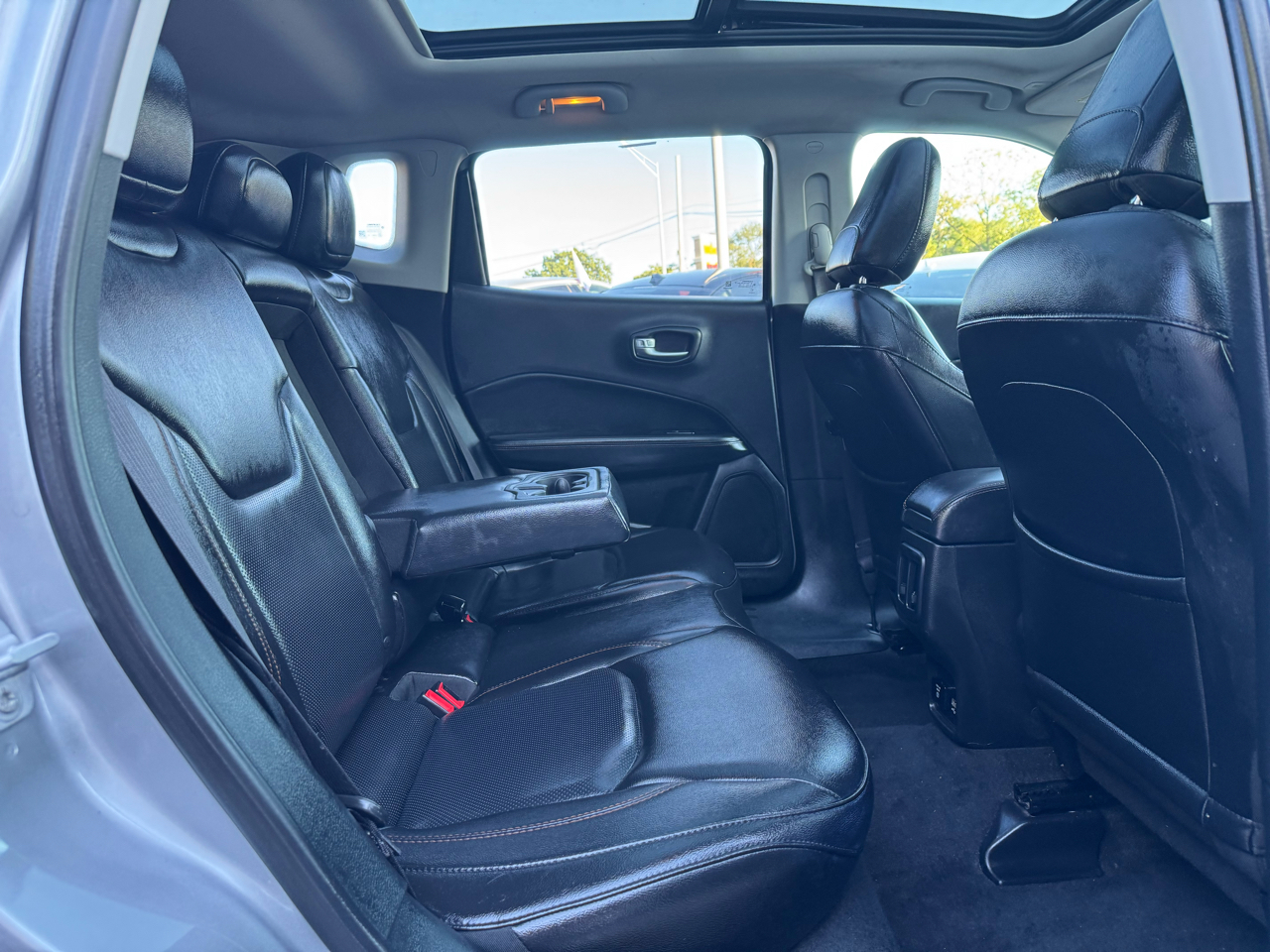 2018 Jeep Compass Limited Image 23 of 59