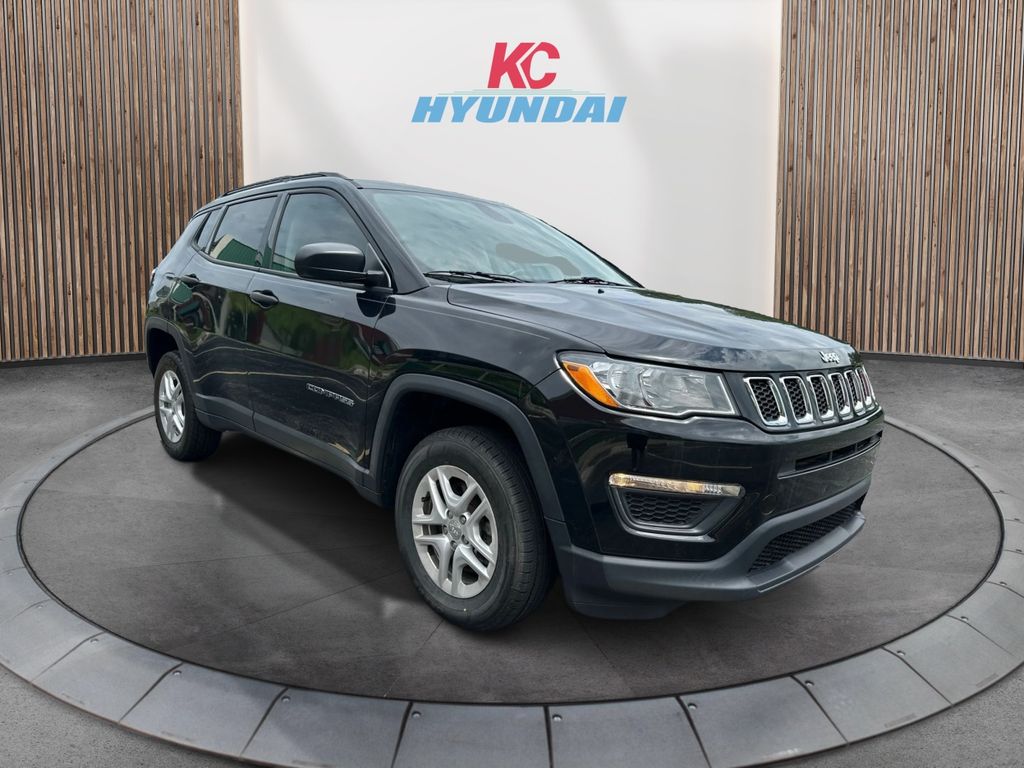 Vehicle image 3 of 22