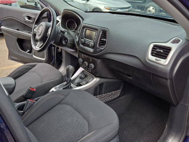Vehicle image 8 of 15