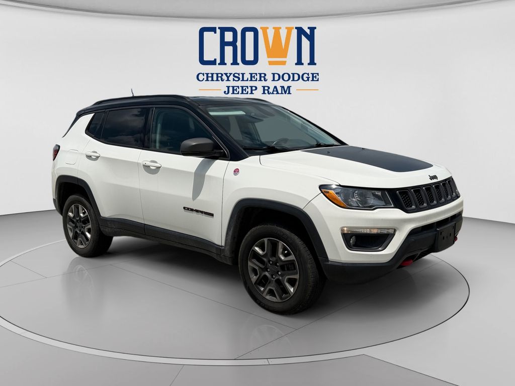 2018 Jeep Compass Trailhawk Image 3 of 11