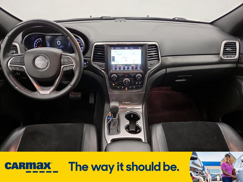 Vehicle image 11 of 29