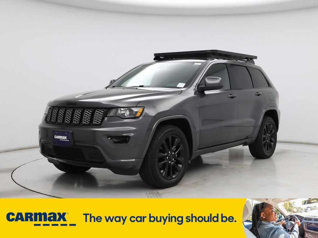 Vehicle image 1 of 28