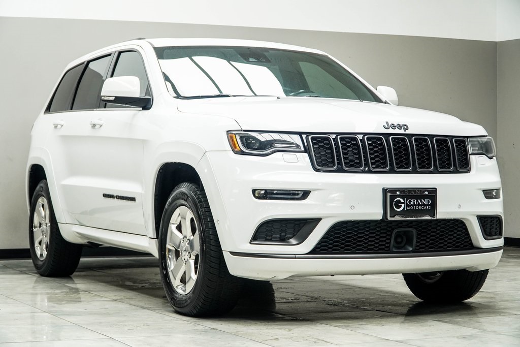 Vehicle image 4 of 39
