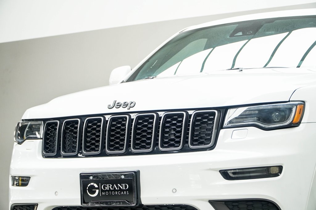 Vehicle image 10 of 39