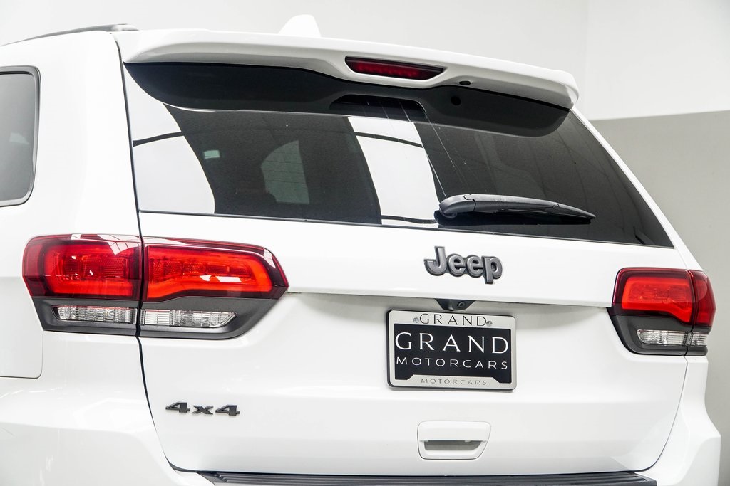 Vehicle image 13 of 39