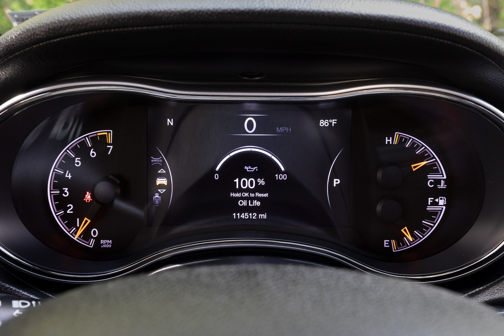 Vehicle image 21 of 27