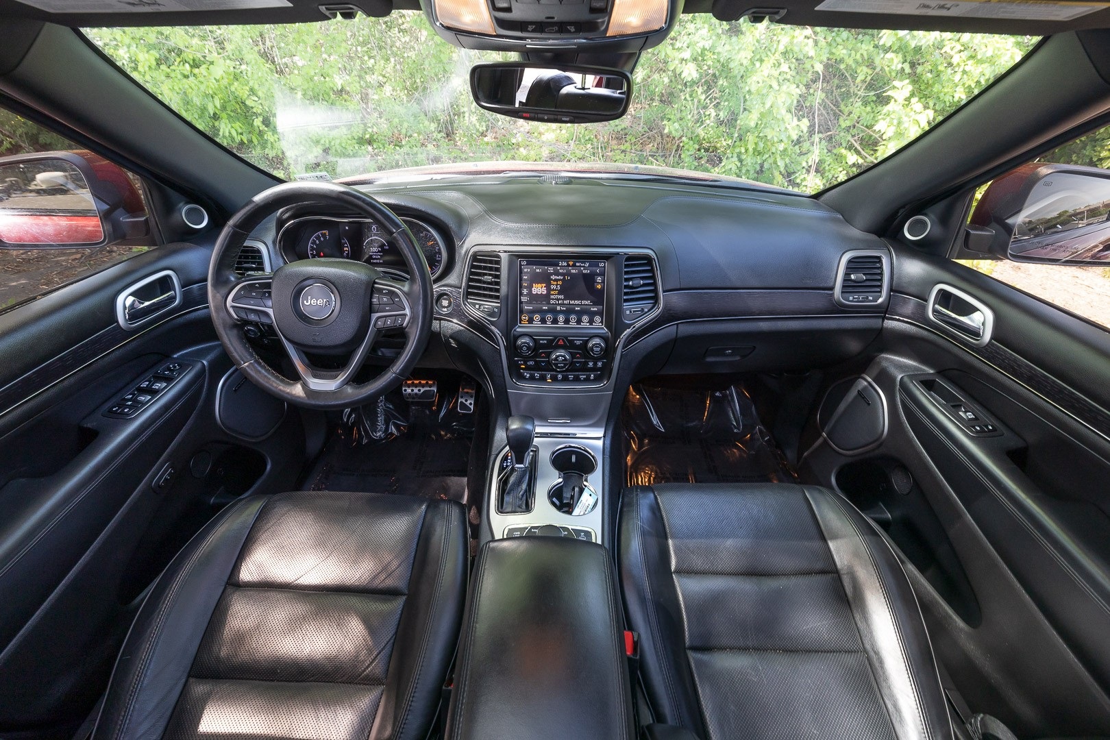 Vehicle image 13 of 27