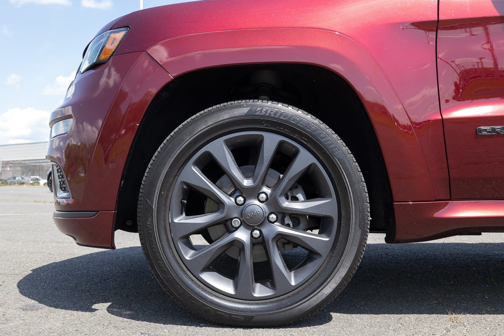 Vehicle image 8 of 27