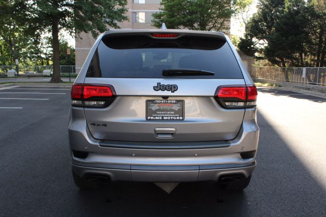 Vehicle image 4 of 55