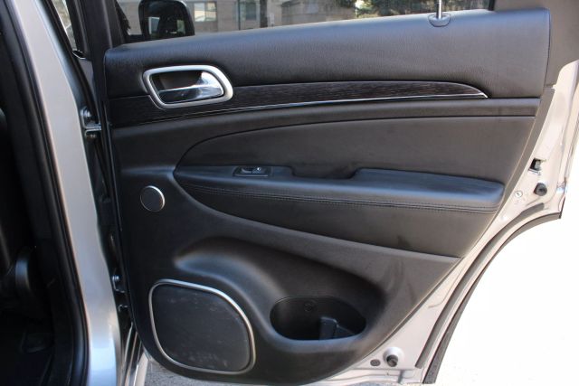 Vehicle image 34 of 55