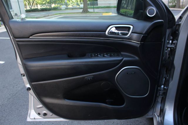 Vehicle image 16 of 55