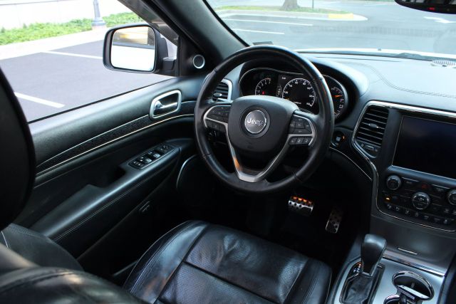 Vehicle image 31 of 55