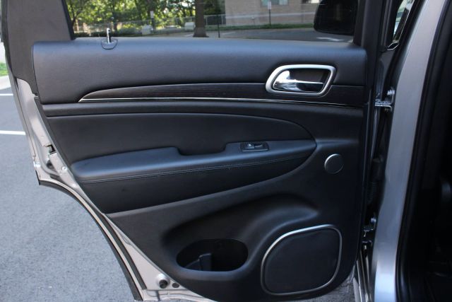Vehicle image 23 of 55