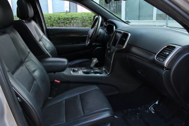 Vehicle image 43 of 55