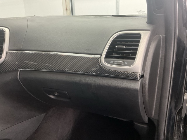 Vehicle image 13 of 30