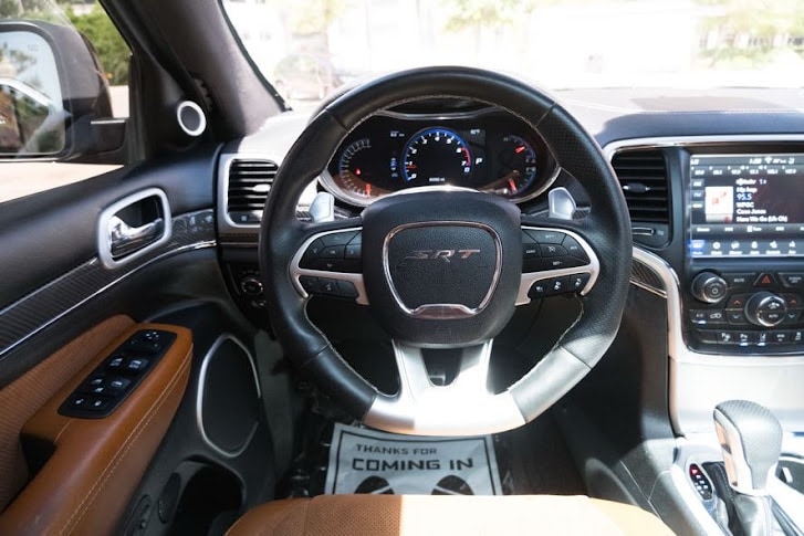 Vehicle image 33 of 43