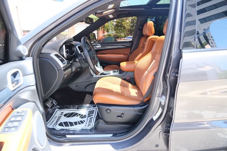 Vehicle image 17 of 43