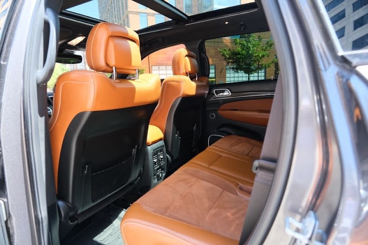 Vehicle image 21 of 43