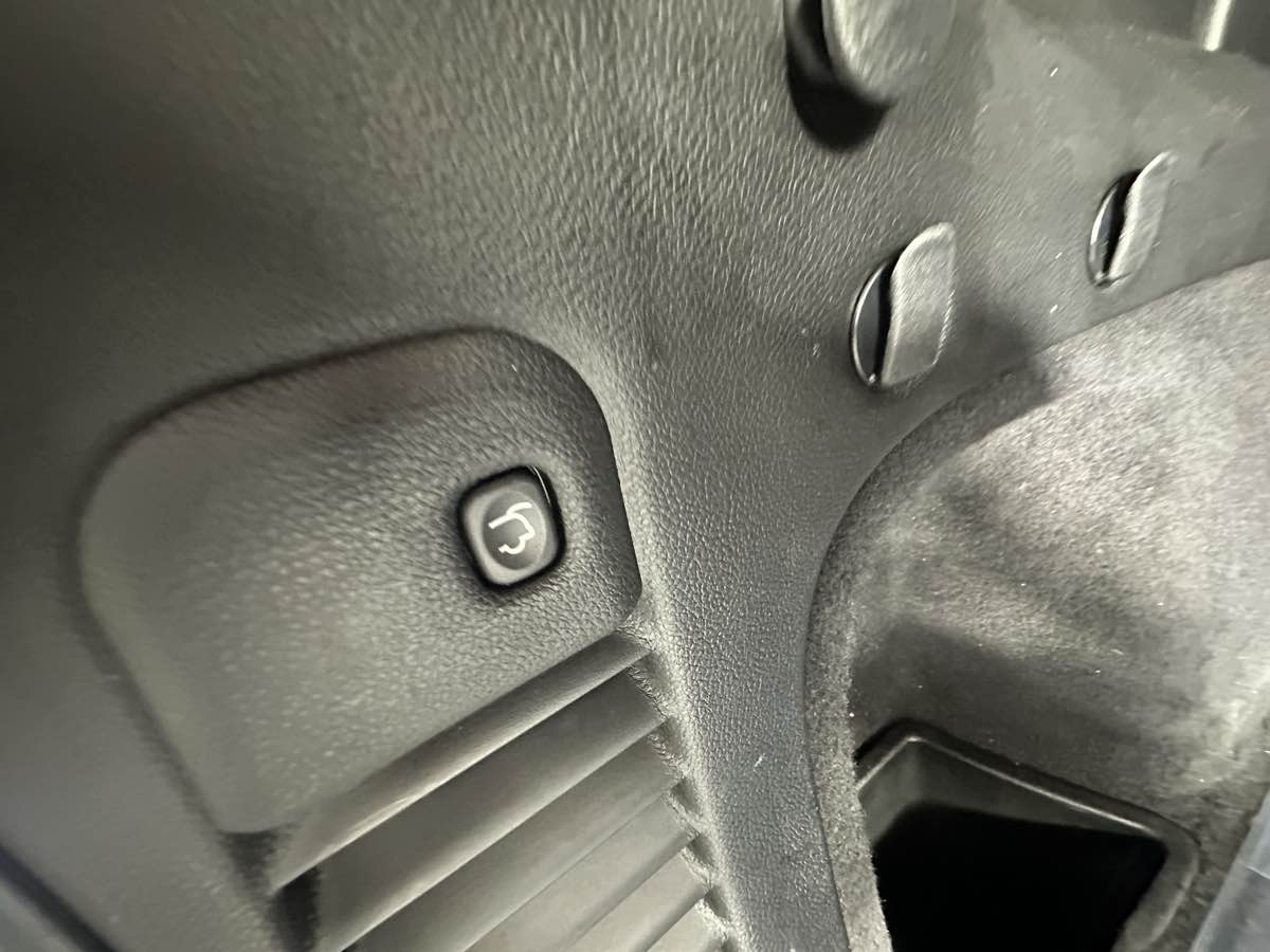 Vehicle image 24 of 55