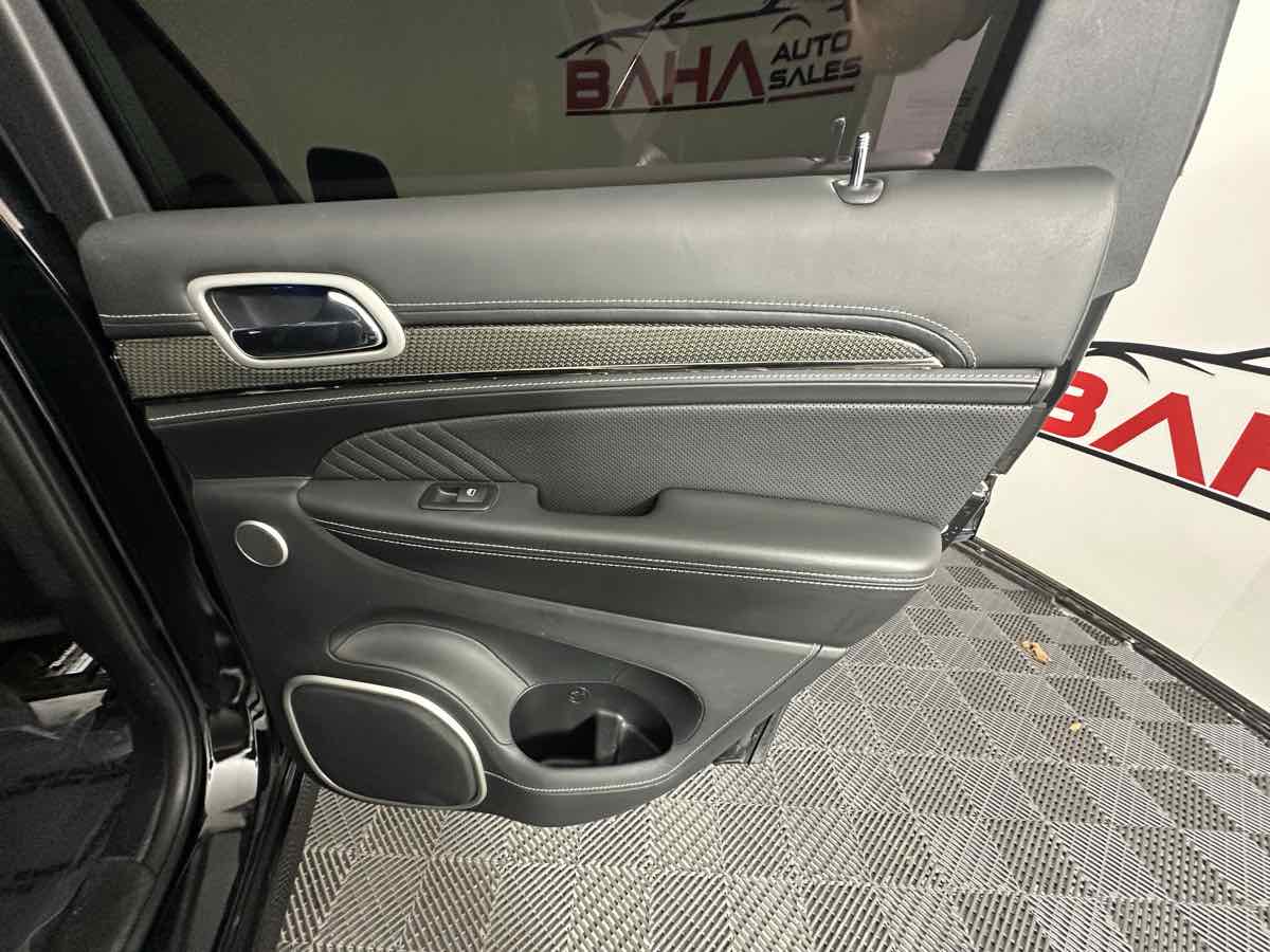 Vehicle image 25 of 55