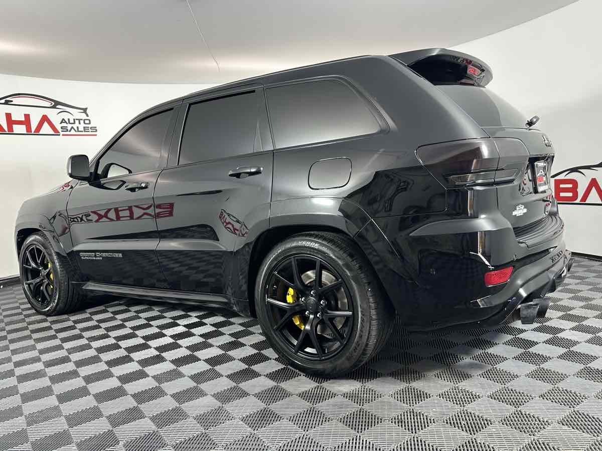 Vehicle image 10 of 55