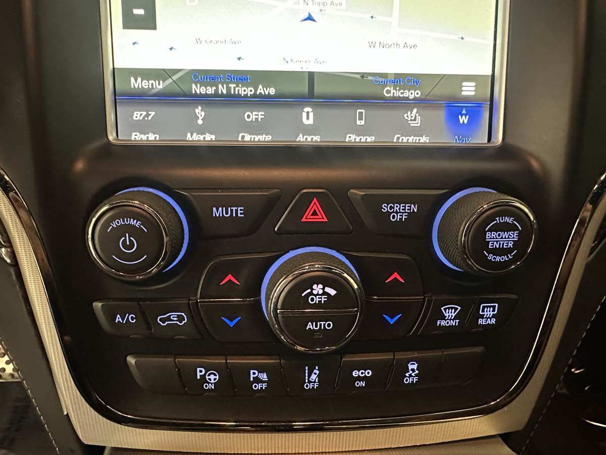 Vehicle image 41 of 55