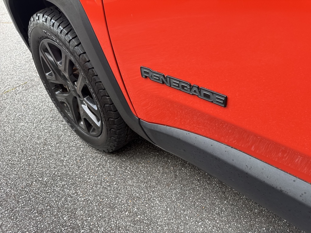 2018 Jeep Renegade Altitude Image 17 of 37